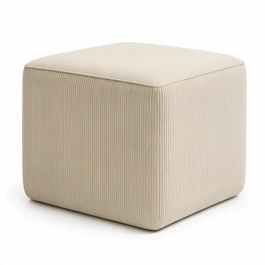 Firkantet fodskammel i cremefarvet rillet polyester, 45 x 45 x 45 cm